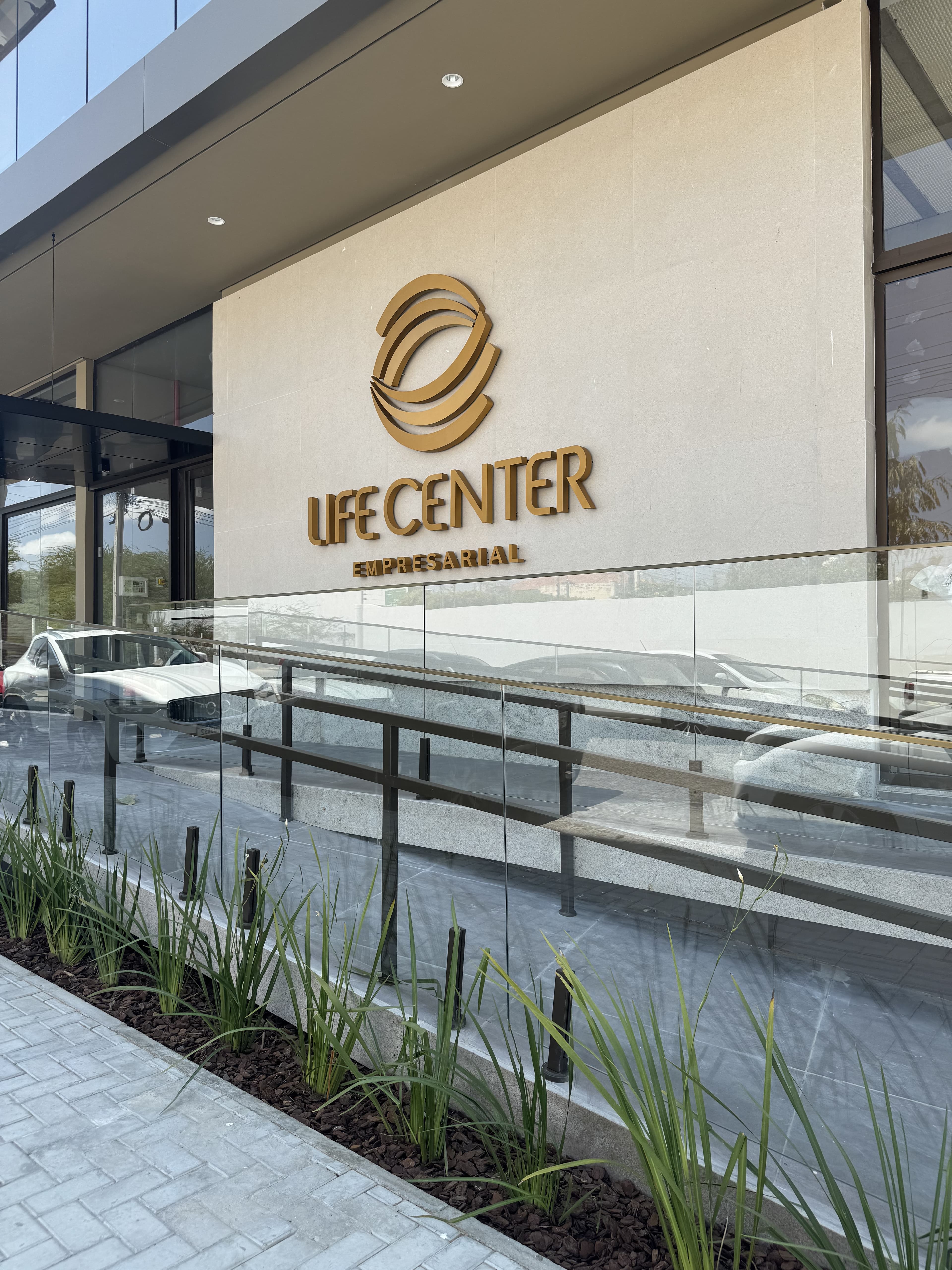 Fachada LifeCenter Empresarial (Privée)